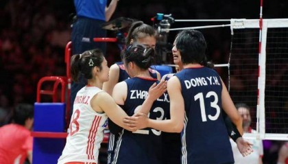 四战全胜!中国女排逆转战胜美国女排 阿灵顿站完美收官