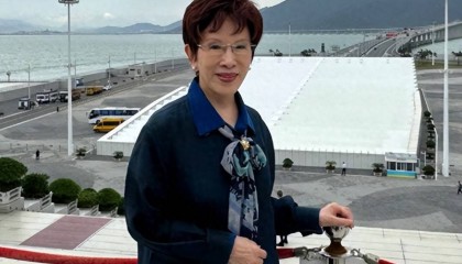 洪秀柱为何走上天安门？她以实际行动回应赖清德，坚定站在历史正确一方！