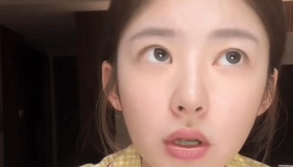 黄一鸣自曝整容整鼻子失败嘴巴歪 称女儿和爷爷奶奶还没见过面