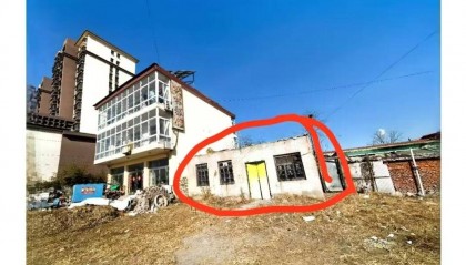 老人继承房产需邻居签字，有人要5万元才签，不动产登记中心：因实际与测绘面积有出入