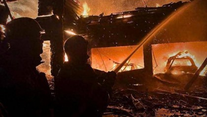 俄炸烂乌克兰“遮羞布”，地下世界曝光，基辅下令：所有人闭嘴