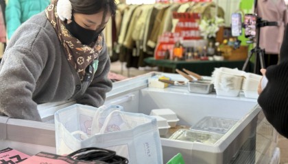 重庆姐弟坠亡案母亲近况：开蛋糕铺 期待重生