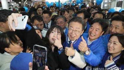 “美国担心，要是用中文说‘谢谢’的韩总统上台…”