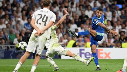 欧冠-姆巴佩双响卡瓦哈尔染红 皇马获争议点球2-1逆转马赛