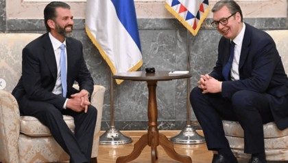 外媒：特朗普长子小唐纳德·特朗普突访塞尔维亚，与塞总统武契奇会面