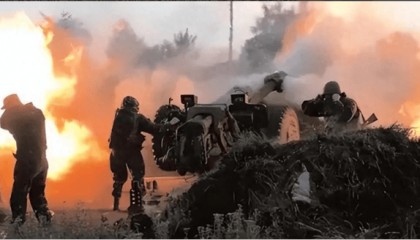 红军村战役将结束，2万乌军仓皇逃离战场，G7向乌提供500亿贷款