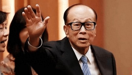 李嘉诚港口交易引发中美争锋，特朗普指示夺巴拿马运河，关键时刻中方发声！
