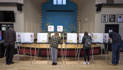 美国多州完成大选投票，特朗普已开始暗示选举舞弊