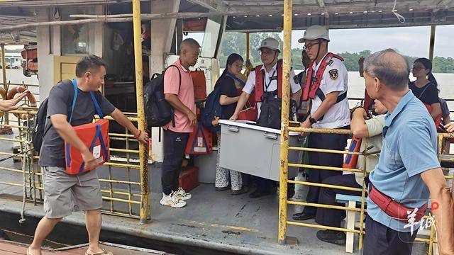 赶在台风“桦加沙”登陆前 东莞安全转移檀香岛上18名人员