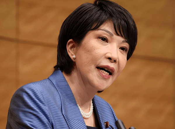 以1敌7,中方为琉球正名!高市早苗搬起石头砸自己的脚,日本媒体先破防了,关键时刻日本前首相出山